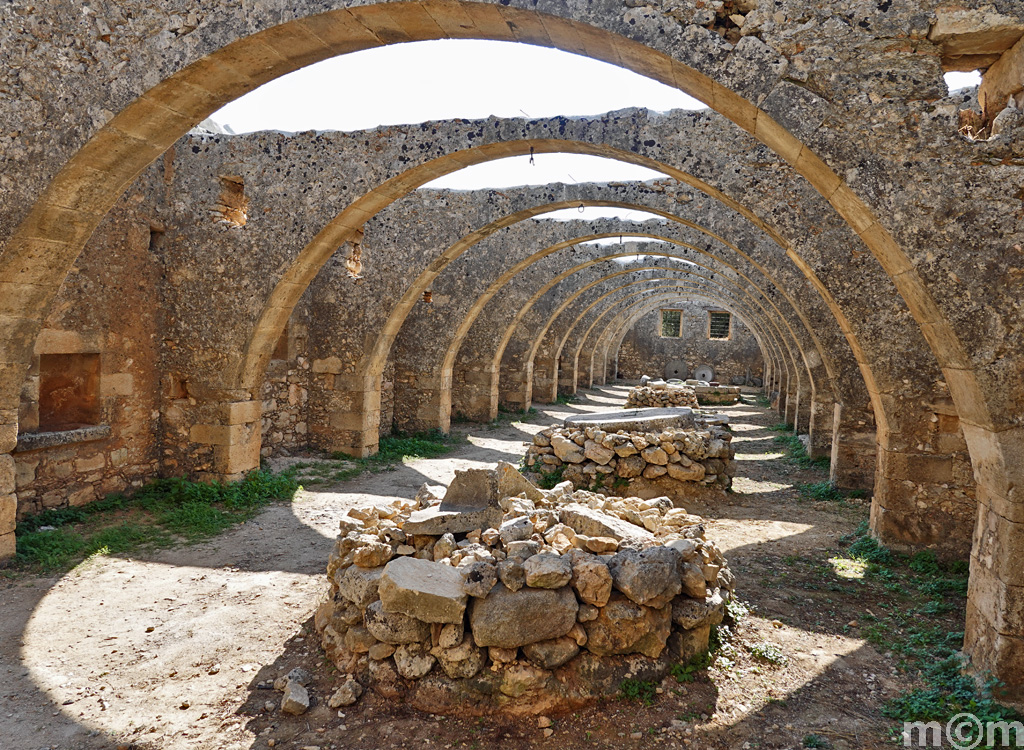 Crete Chania, Moni Agios Georgios Karydi