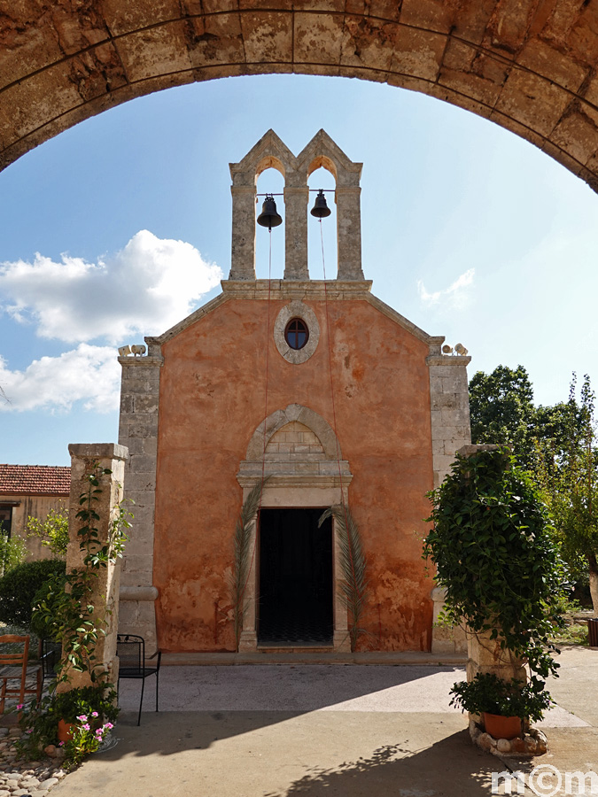 Crete Chania, Moni Agios Georgios Karydi